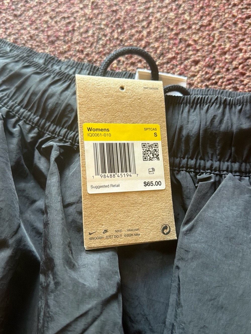 Nike Black Womens Athletic Skort with Elastic Waist - Picture 2 of 2